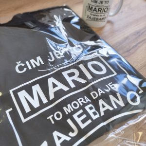 majica s imenom – “Čim je to [ime], to mora da je zajebano”