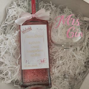 personalizirani set za djevojačku večer